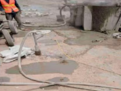 浦北水泥混凝土路面板底注浆技术 路面脱空注浆整治方案